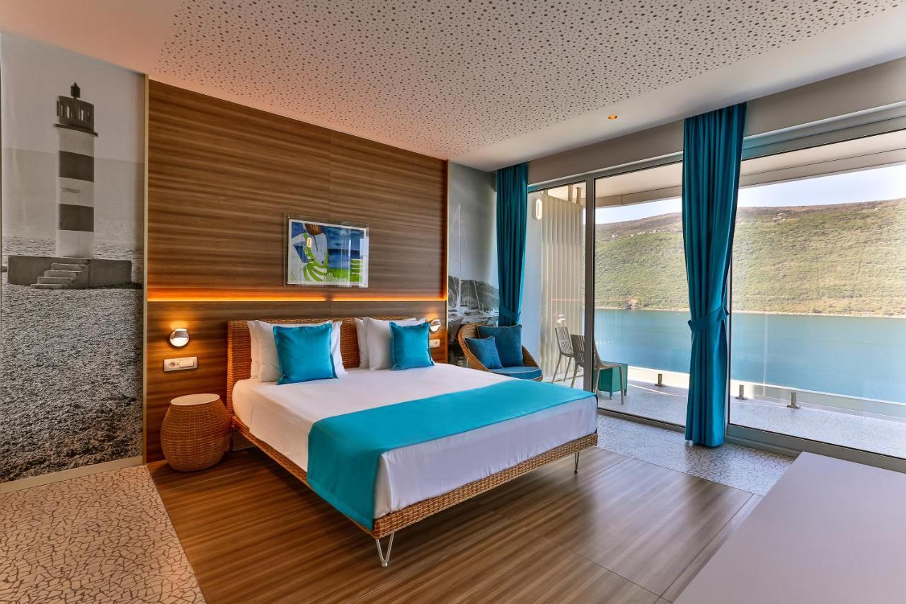 Carine Hotel Kumbor Superior Херцег-Нови Экстерьер фото